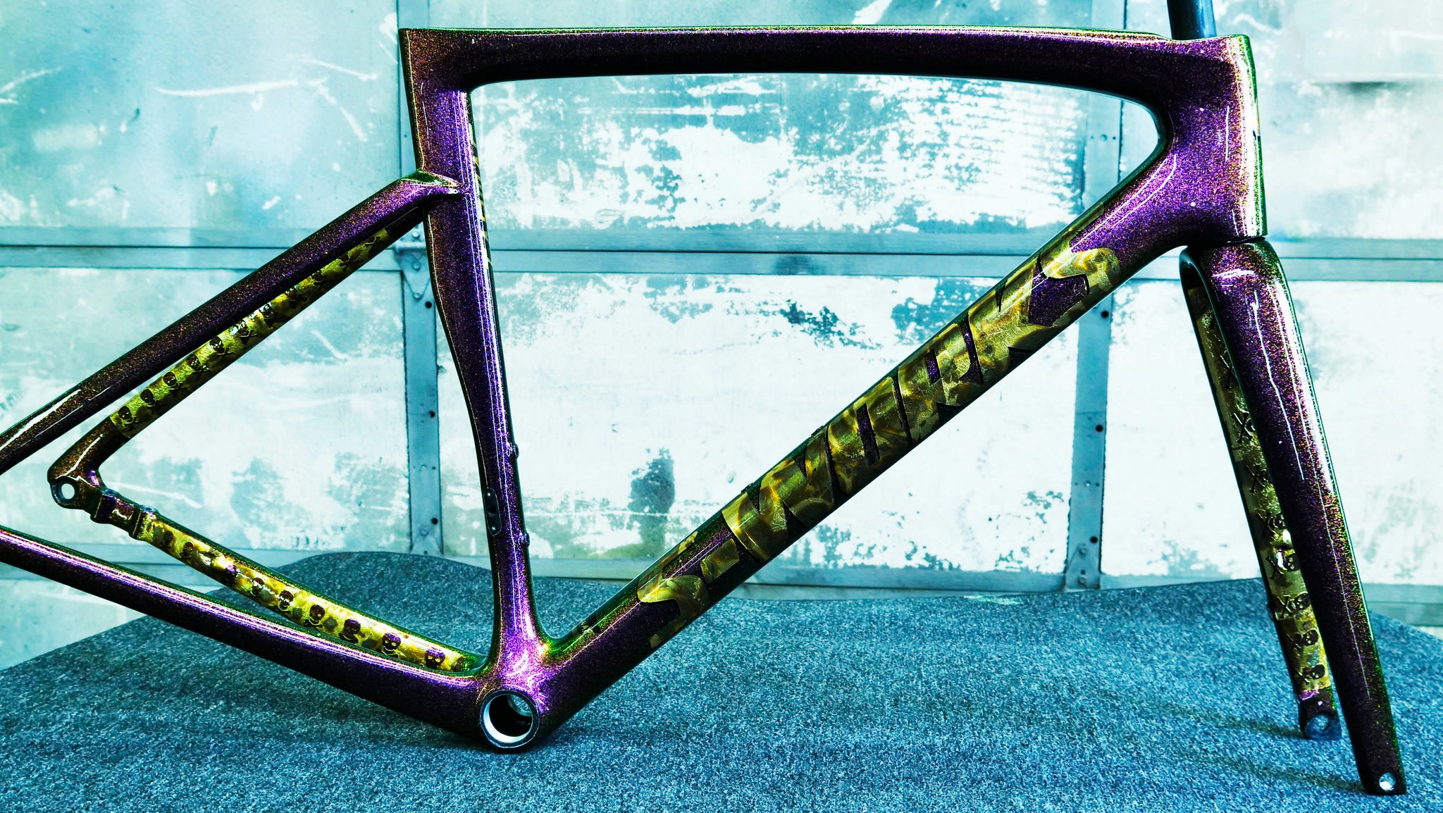 Road Repaint Bicycle Frame Carbon Bike Frame Painting Service